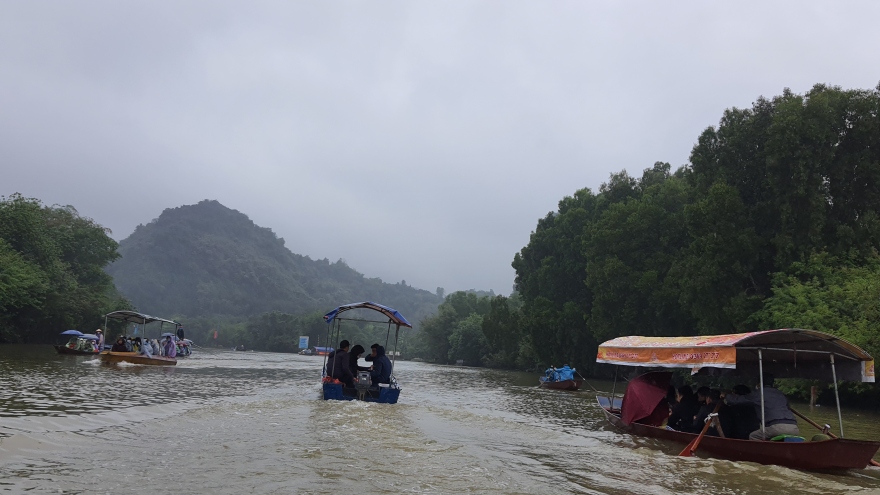 Chùa Hương đảm bảo an toàn phòng dịch trước khi mở cửa trở lại