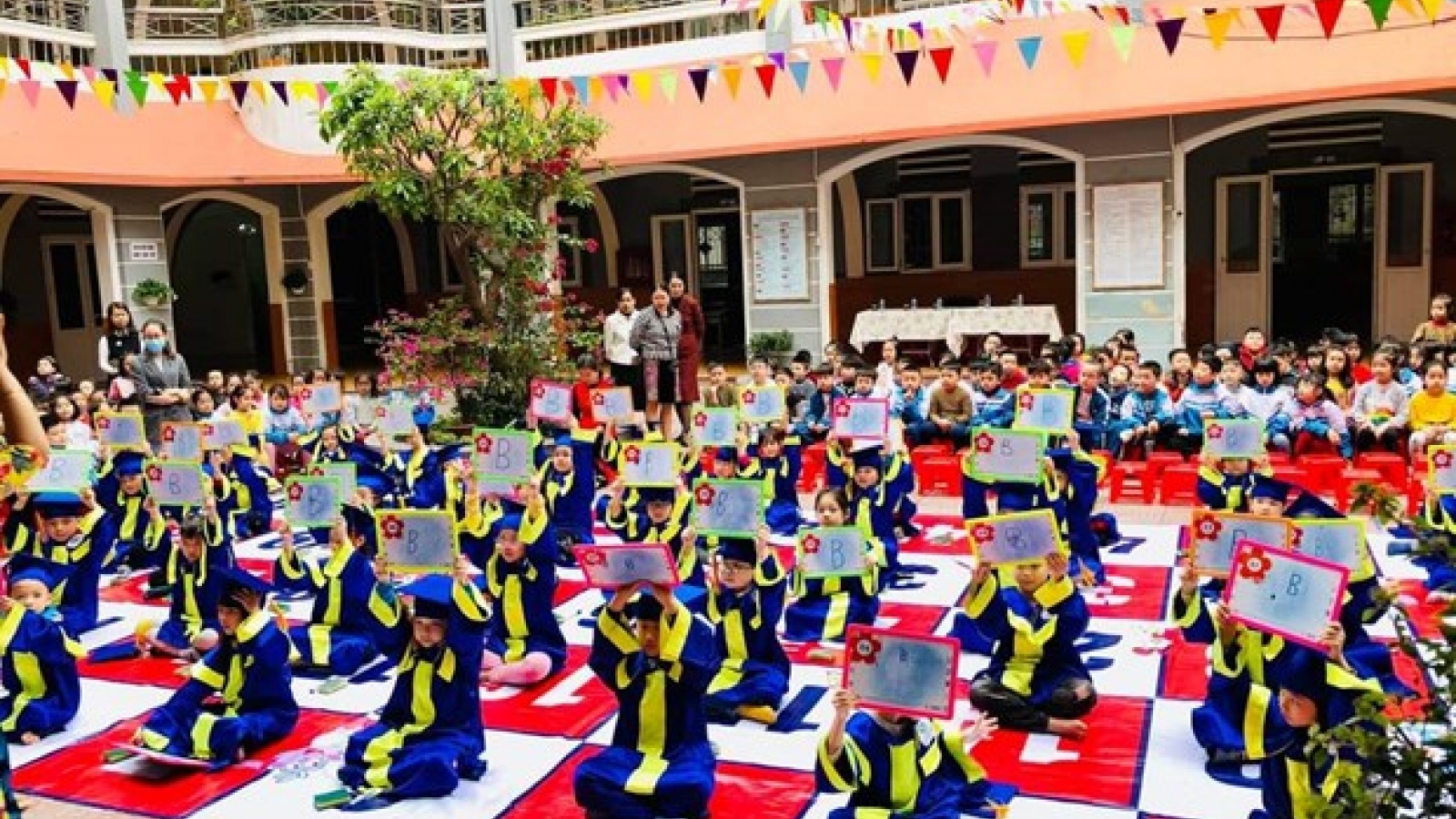 UNICEF Representative: children should be in school for their best interests ​