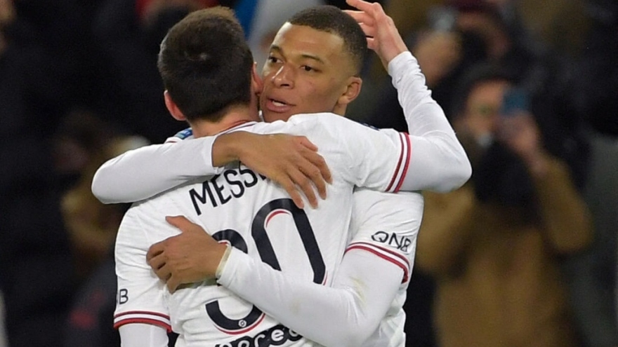 Messi kiến tạo cho Mbappe ghi bàn, PSG thắng Rennes ở phút 90+3