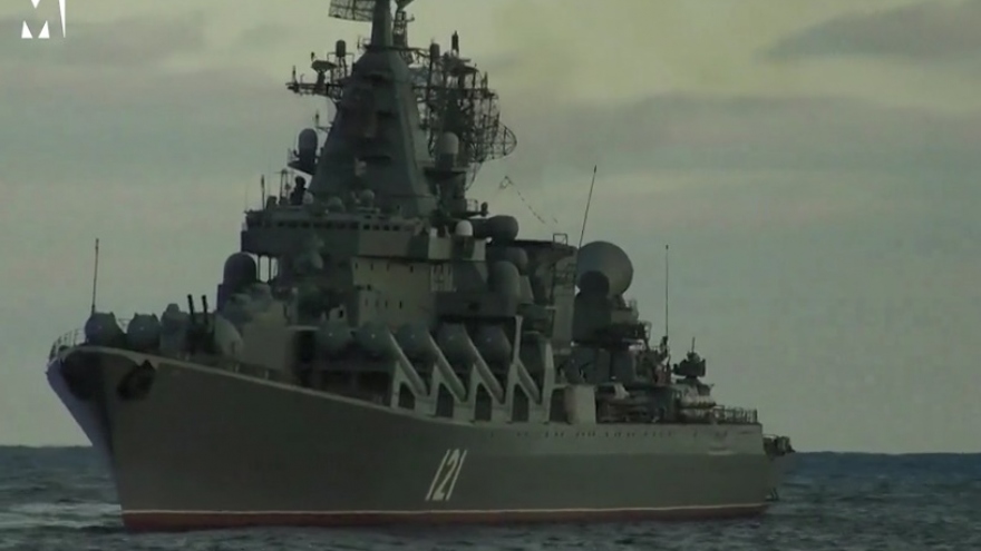 Hàng loạt tàu chiến Nga tập trận hải quân gần Crimea giữa lúc tình hình Ukraine nóng lên