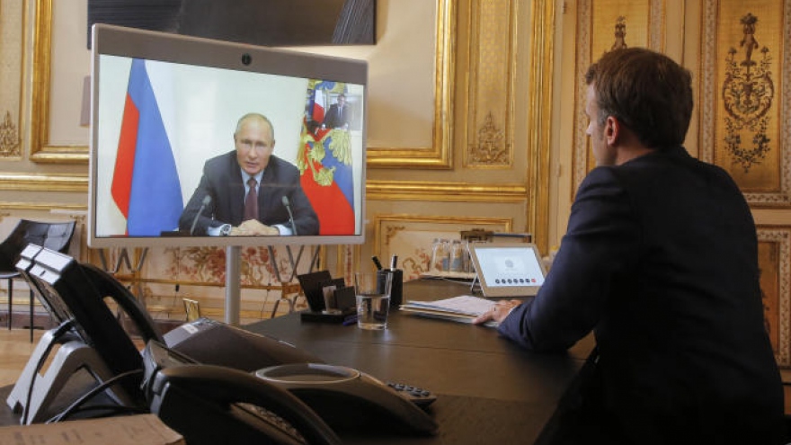 Tổng thống Pháp điện đàm Tổng thống Nga, yêu cầu chấm dứt cuộc chiến tại Ukraine