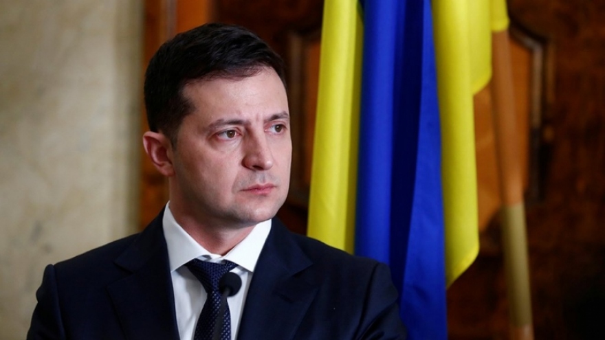 Tổng thống Zelensky: Quân đội Ukraine sẽ không hạ vũ khí