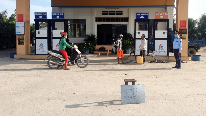 Không dự trữ xăng dầu bắt buộc, 2 doanh nghiệp đầu mối bị xử phạt 320 triệu đồng