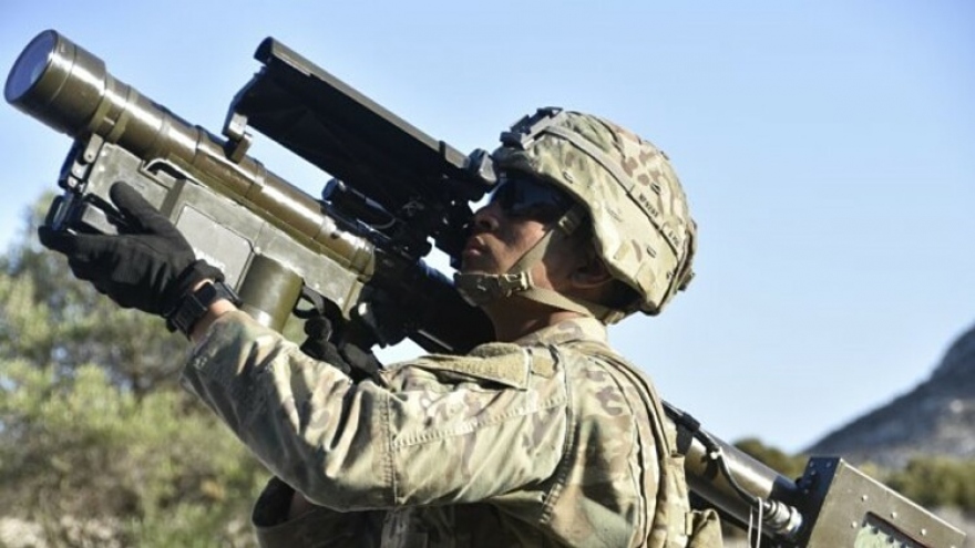 Mỹ viện trợ vũ khí phòng không và chống thiết giáp cho Ukraine 