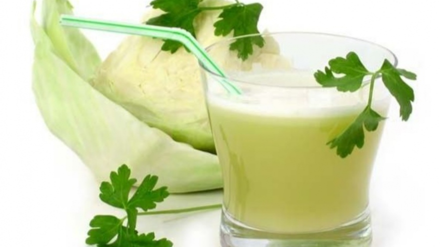11 lợi ích sức khỏe của việc uống nước bắp cải