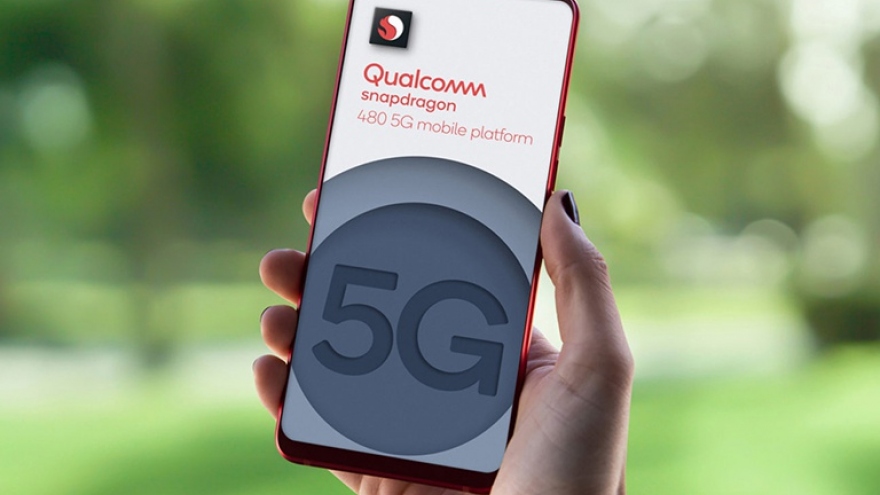 Lần đầu tiên lượng điện thoại 5G bán chạy hơn 4G