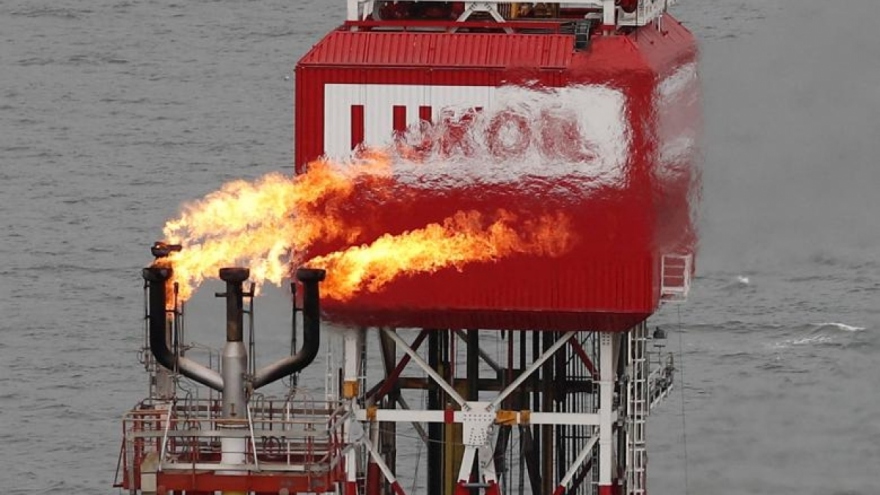 Nguy cơ khủng hoảng nguồn cung, IEA hạ dự báo nhu cầu dầu mỏ
