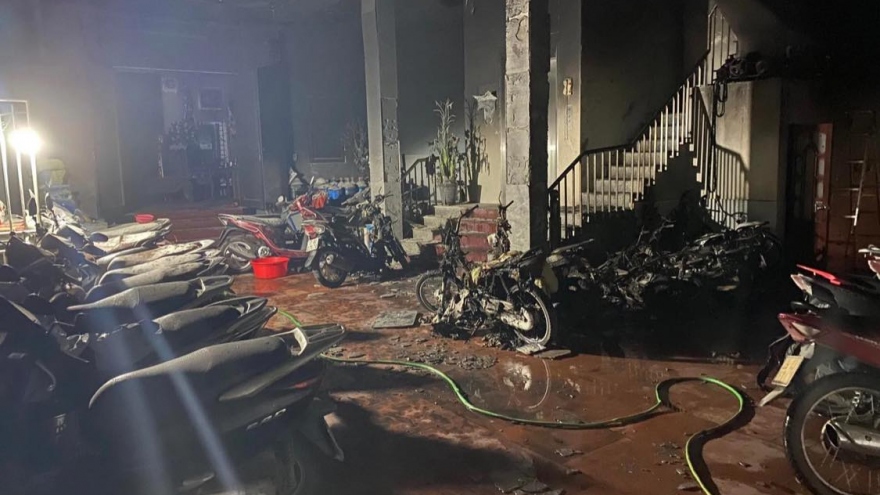 Cháy nhà ở Hà Nội khiến 1 người tử vong, 4 trẻ em được cứu thoát