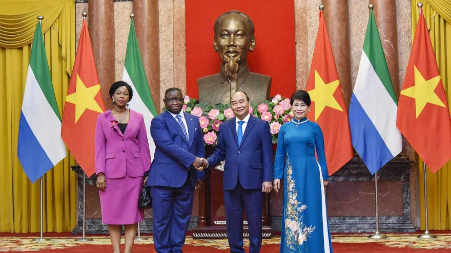 Toàn cảnh chuyến thăm chính thức Việt Nam của Tổng thống Sierra Leone và phu nhân 