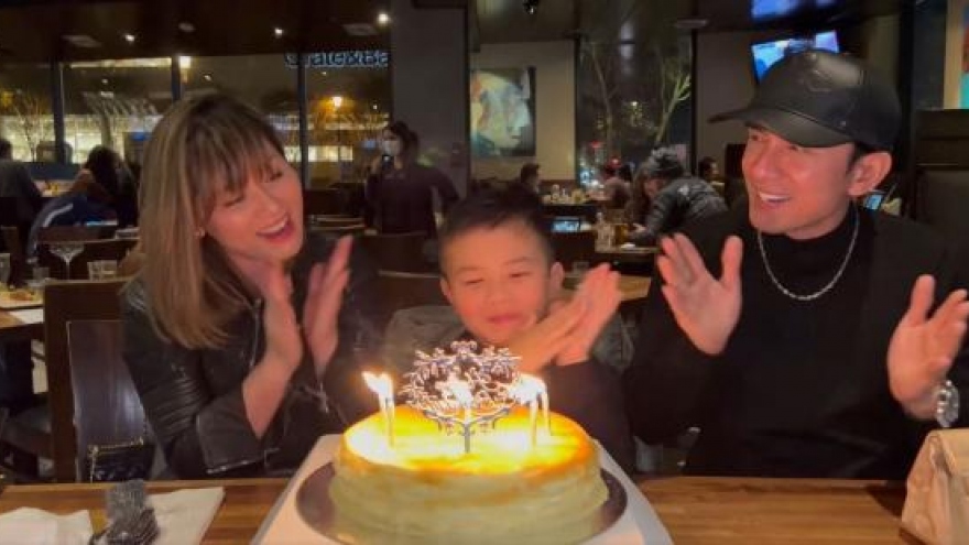 Chuyện showbiz: Ca sĩ Đan Trường hội ngộ vợ cũ mừng sinh nhật con trai Thiên Từ