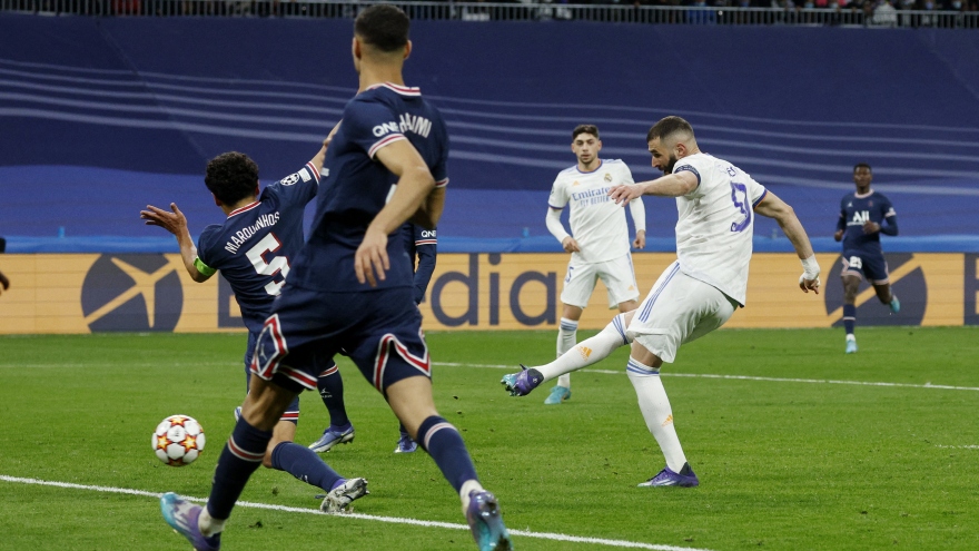 Benzema lập hat-trick, Real Madrid tiễn Messi và PSG rời Cúp C1 châu Âu