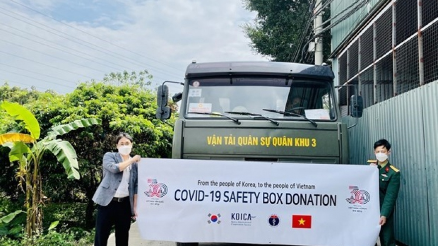 KOICA provides 9.45 million syringes for Vietnam