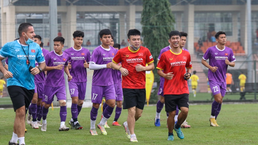 U23 Vietnam leave for Dubai Cup 2022 in UAE