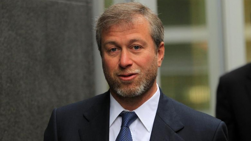 Tỷ phú Roman Abramovich đang bán câu lạc bộ Chelsea với giá ít nhất 4 tỷ USD