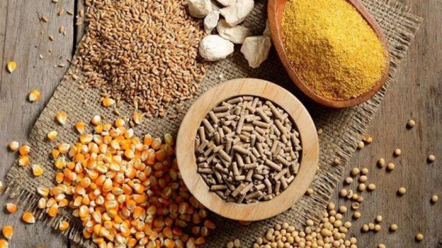 Over US$9 bln spent on import of animal feed raw materials