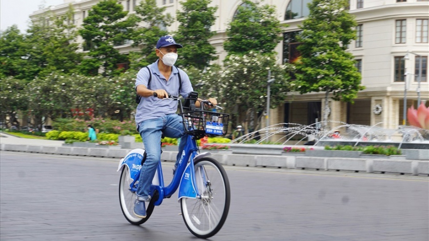 Hanoi promotes public bicycle-sharing service 