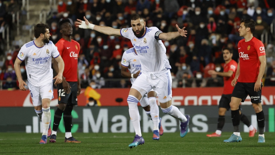 "Siêu nhân" Benzema giúp Real thắng đậm Mallorca, tiến gần chức vô địch La Liga