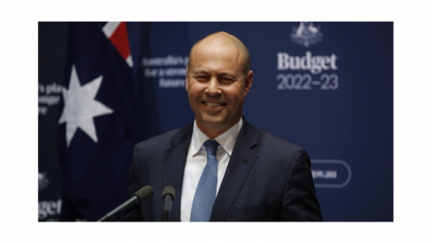 Australia tăng chi ngân sách để dành phiếu bầu
