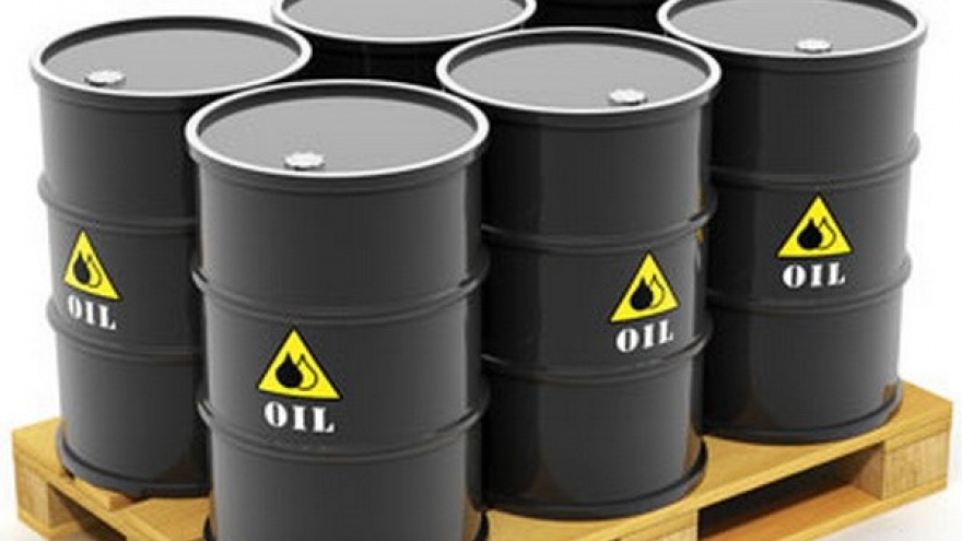 Giá dầu thô thế giới tiếp tục giảm, rời khỏi mốc 110 USD/thùng