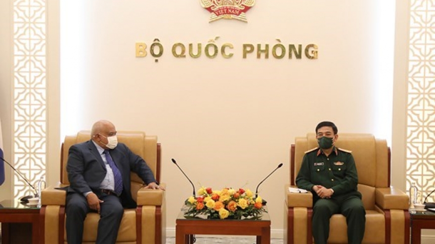 Vietnam, Cuba enhance defence links 