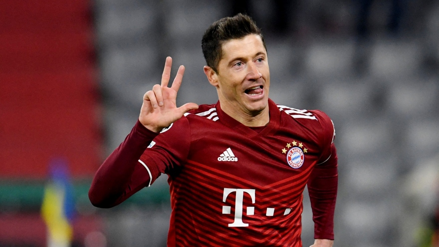 Lewandowski lập siêu kỷ lục trong ngày Bayern thắng 7-1 RB Salzburg