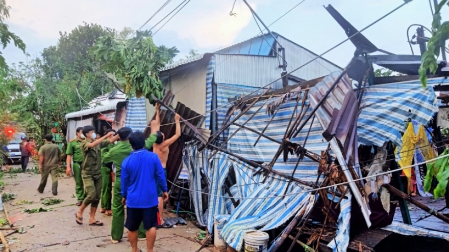 An Giang khẩn trương hỗ trợ người dân bị thiên tai làm sập nhà