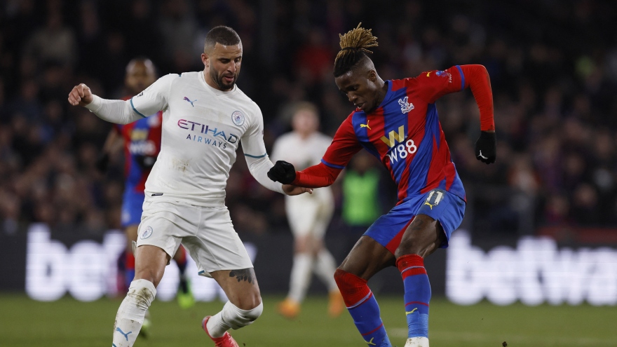 Chia điểm với Crystal Palace, Man City gặp khó trong cuộc đua vô địch Ngoại hạng Anh 