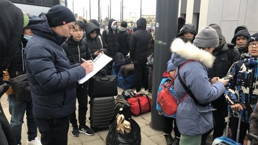 Most Vietnamese citizens in Ukraine evacuated from battle zone: spokesperson