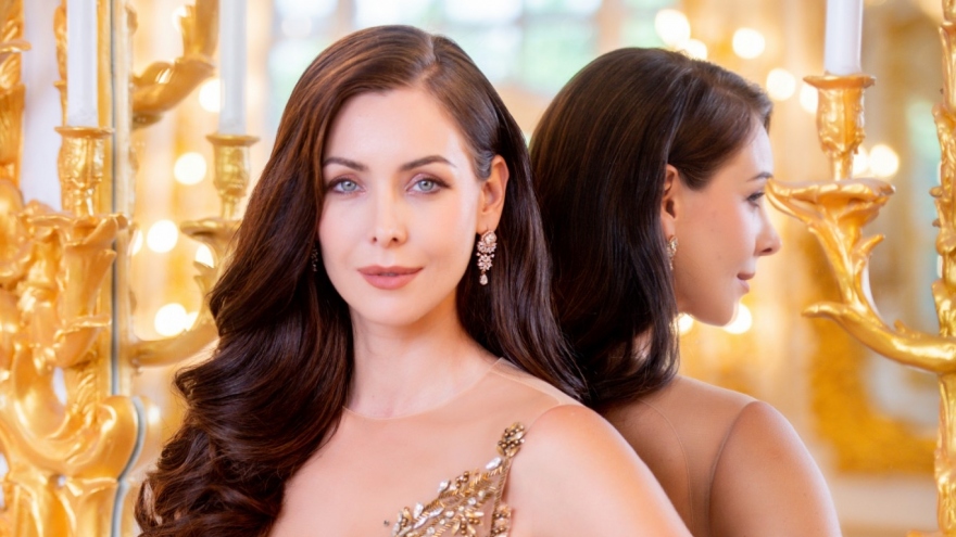 Miss Universe 2005 Natalie Glebova làm giám khảo Hoa hậu Hoàn vũ Việt Nam 2022