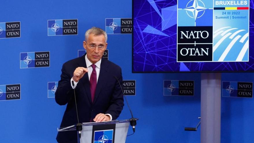 NATO hỗ trợ nhiều hơn cho Ukraine nhưng từ chối áp đặt vùng cấm bay