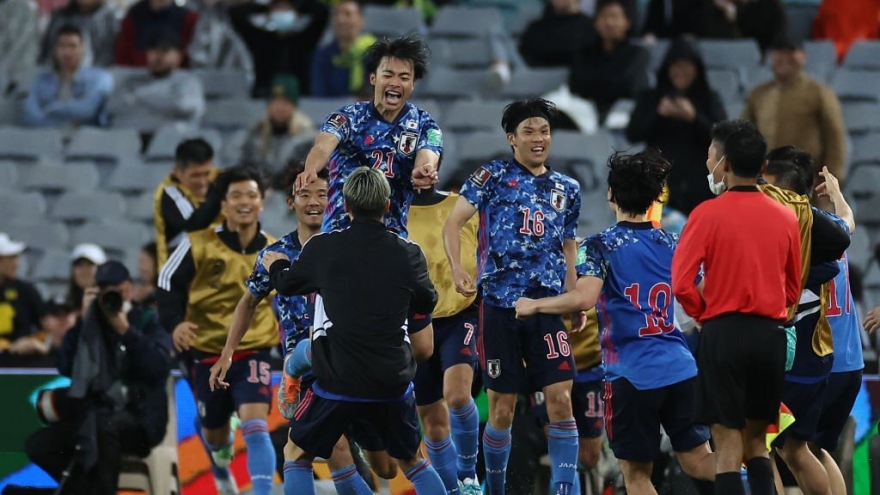 Mitoma "bắn hạ" Australia, Nhật Bản và Saudi Arabia giành vé dự World Cup 2022