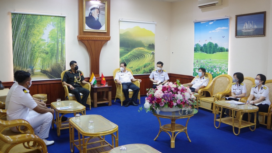 Tùy viên Quốc phòng Ấn Độ thăm Học viện Hải quân Việt Nam