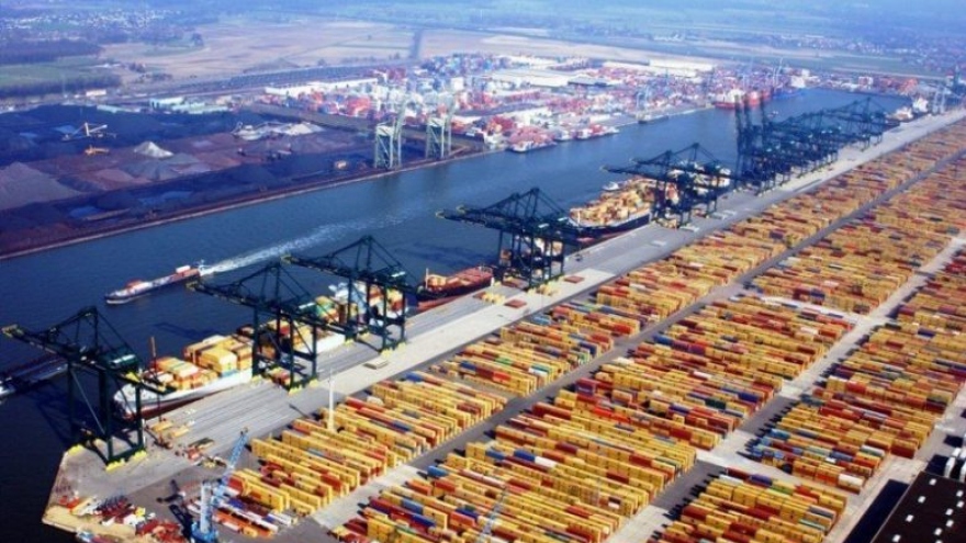 EU xem xét ban hành lệnh cấm các tàu Nga cập cảng