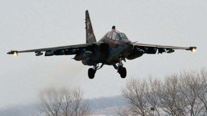 Máy bay Su-25 của Nga trúng tên lửa Ukraine