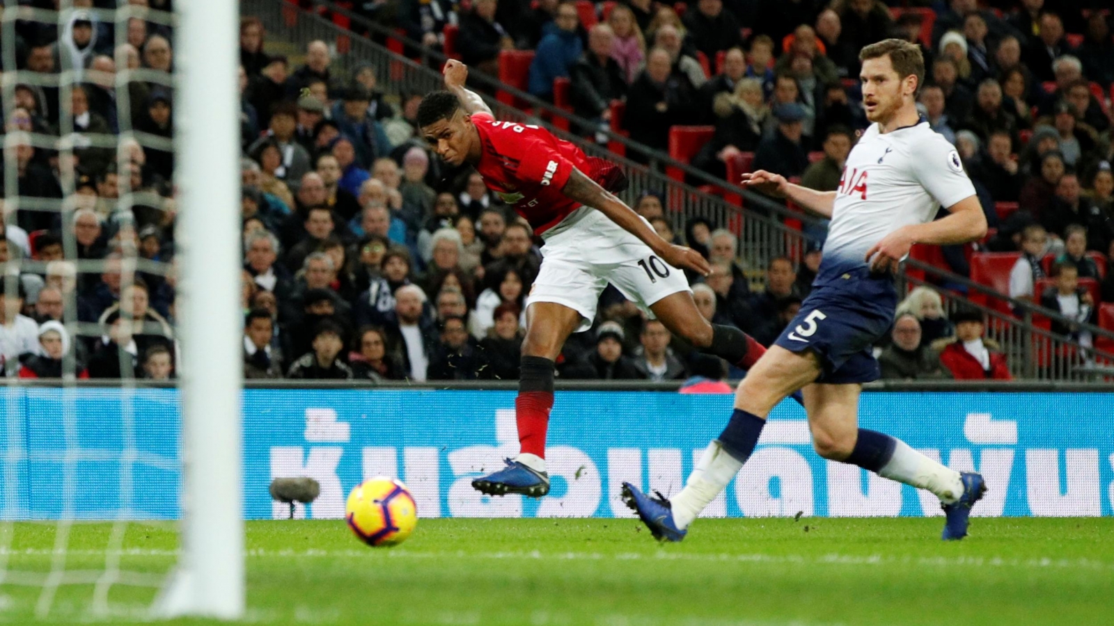 Lịch thi đấu và trực tiếp Ngoại hạng Anh hôm nay (12/3): MU "đại chiến" Tottenham 