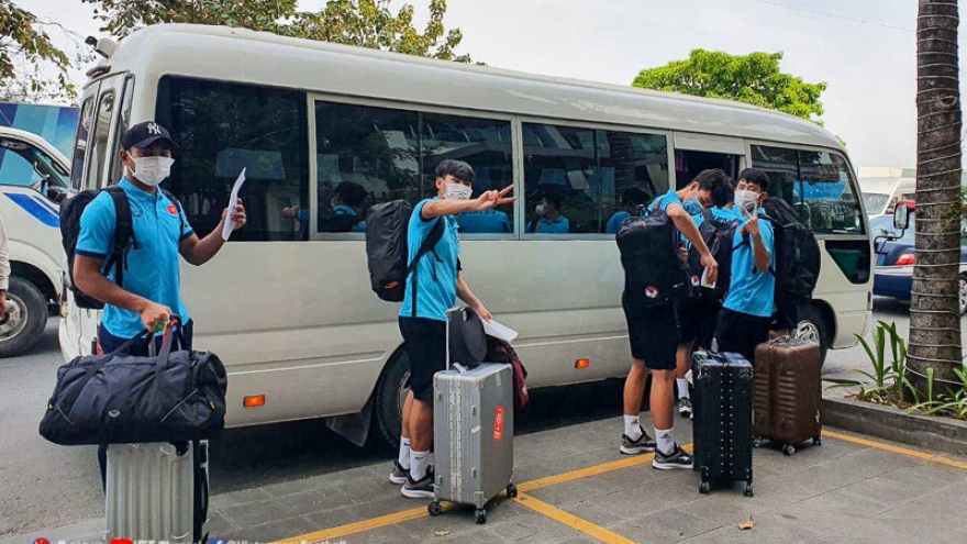 Di chuyển bằng đường bộ, 11 thành viên U23 Việt Nam về sớm hơn kế hoạch