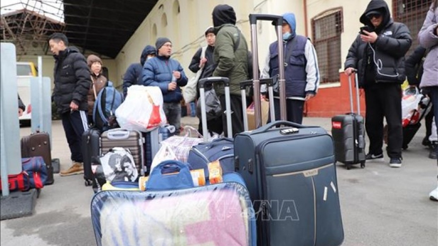 Vietnamese embassy in Germany works hard to support Vietnamese evacuee from Ukraine