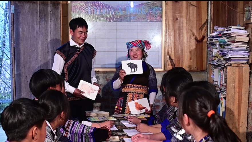 Giàng A Dê truyền cảm hứng làm du lịch ở vùng cao