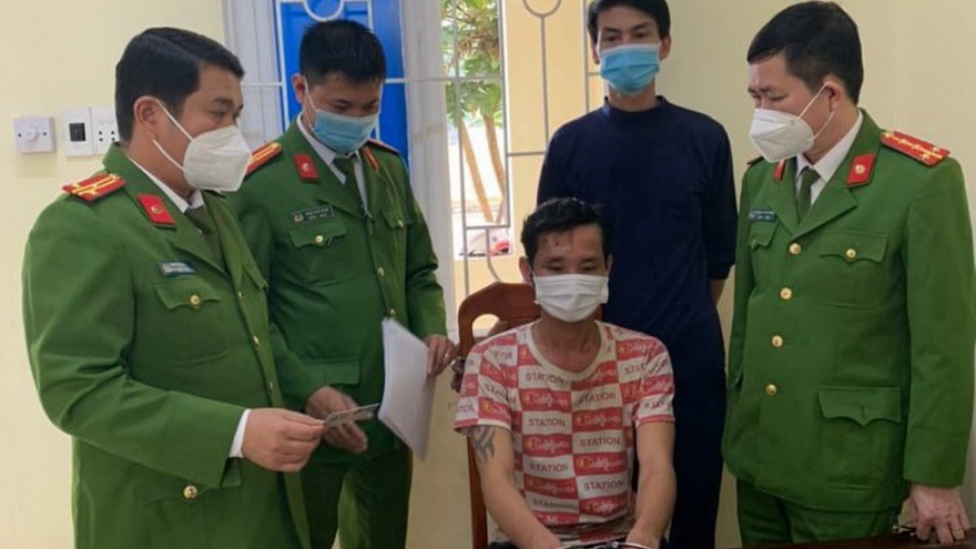 Mật phục 4 ngày vây bắt kẻ chém bố tử vong rồi trốn vào rừng