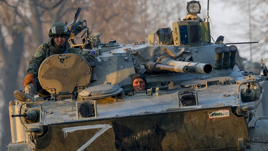 Hai mũi tấn công Nga có thể lựa chọn, hướng tới kiểm soát toàn bộ Donetsk