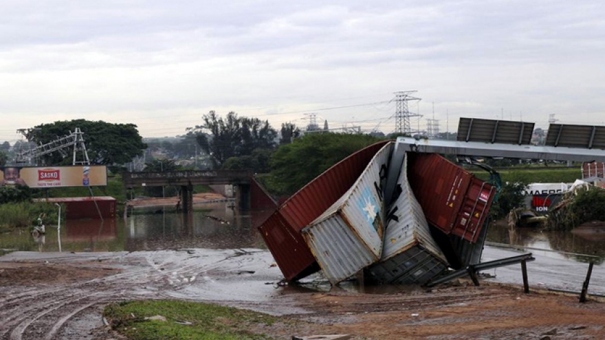 Nam Phi đẩy nhanh công tác cứu hộ sau trận lũ lụt lịch sử