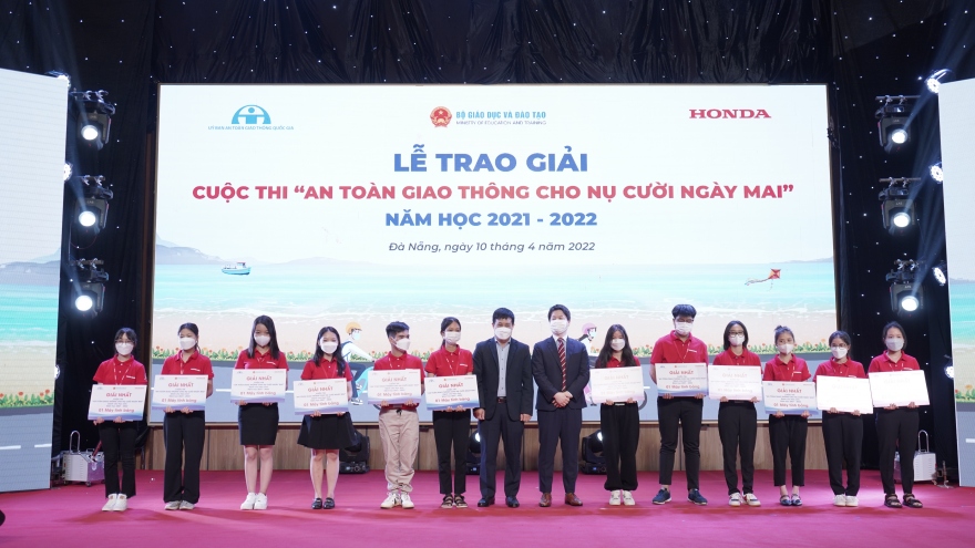 Trao giải Cuộc thi “An toàn giao thông cho nụ cười ngày mai” 2021-2022