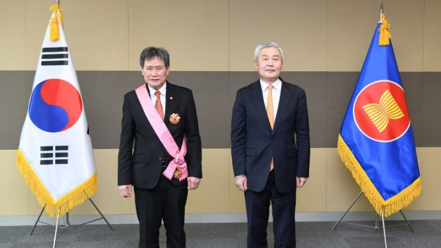 Tổng Thư ký ASEAN nhận Huân chương Gwanghwa của Hàn Quốc