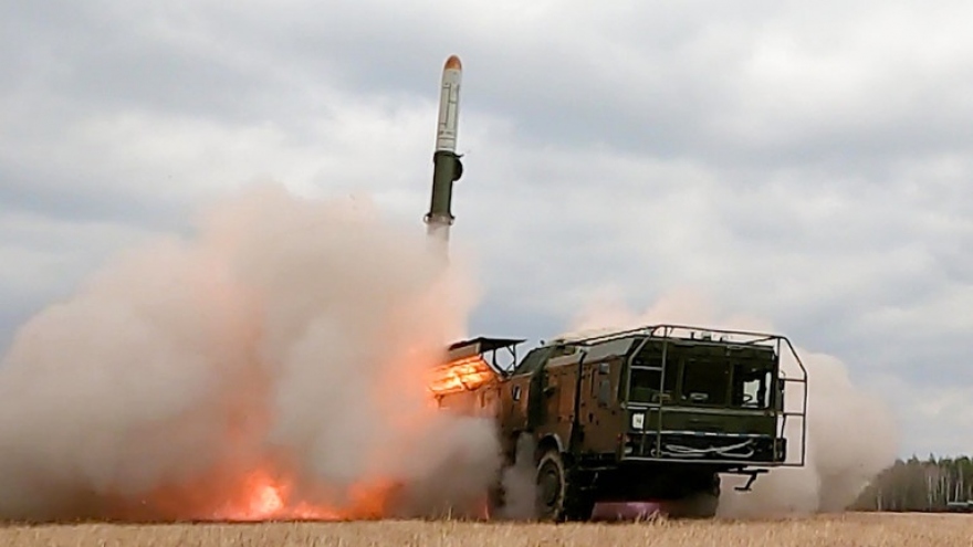 Nga phủ nhận khả năng sử dụng vũ khí hạt nhân chiến thuật ở Ukraine