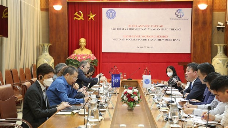 Vietnam Social Security, WB promote cooperation in social, health insurance