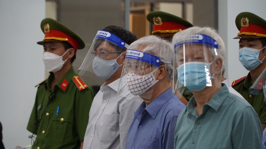 2 cựu Chủ tịch tỉnh Khánh Hòa bị tuyên phạt tổng cộng 10 năm tù