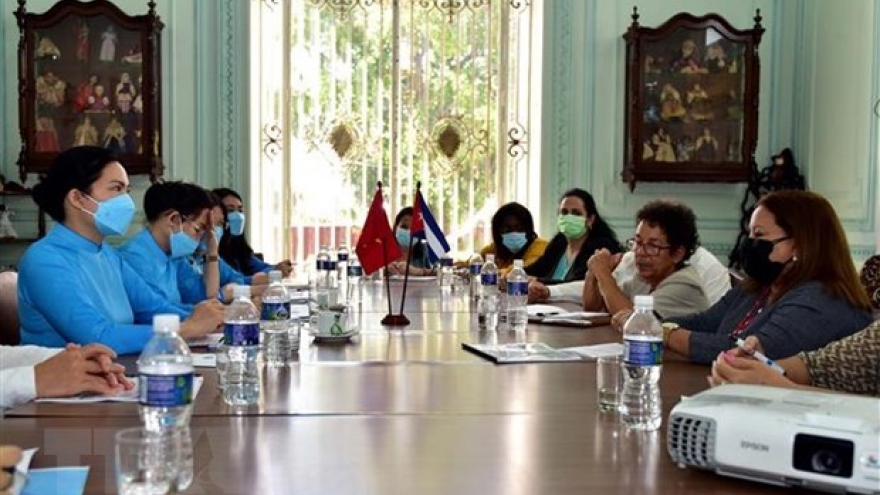 Vietnam, Cuba share experience in raising position of women