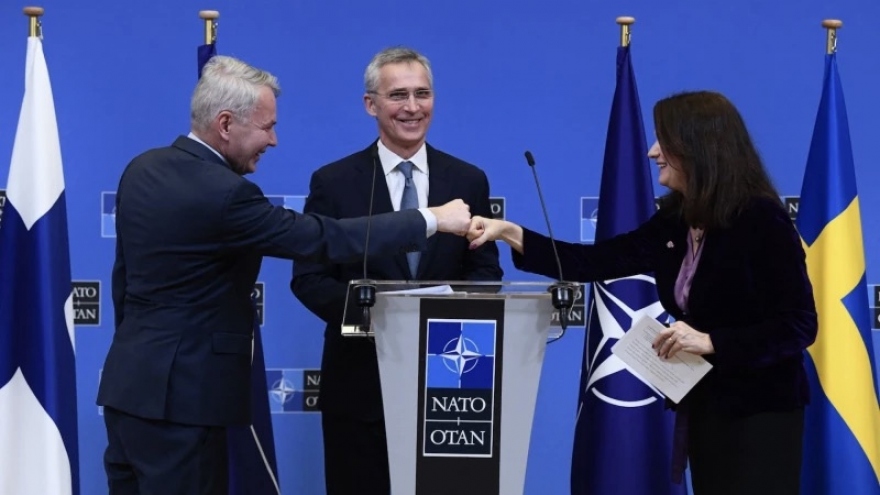  Phần Lan và Thụy Điển thận trọng cân nhắc gia nhập NATO