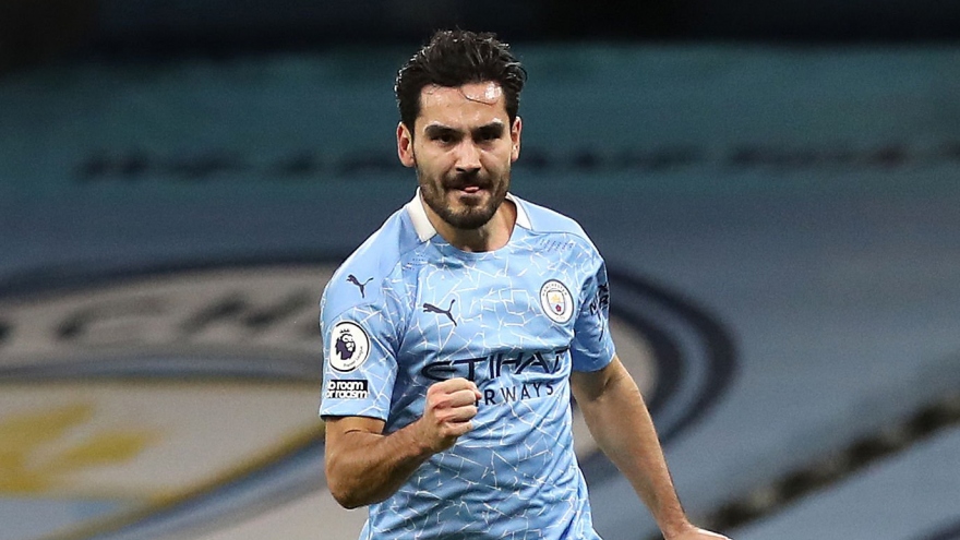 Gundogan vượt thành tích của Oezil, đi vào lịch sử Premier League