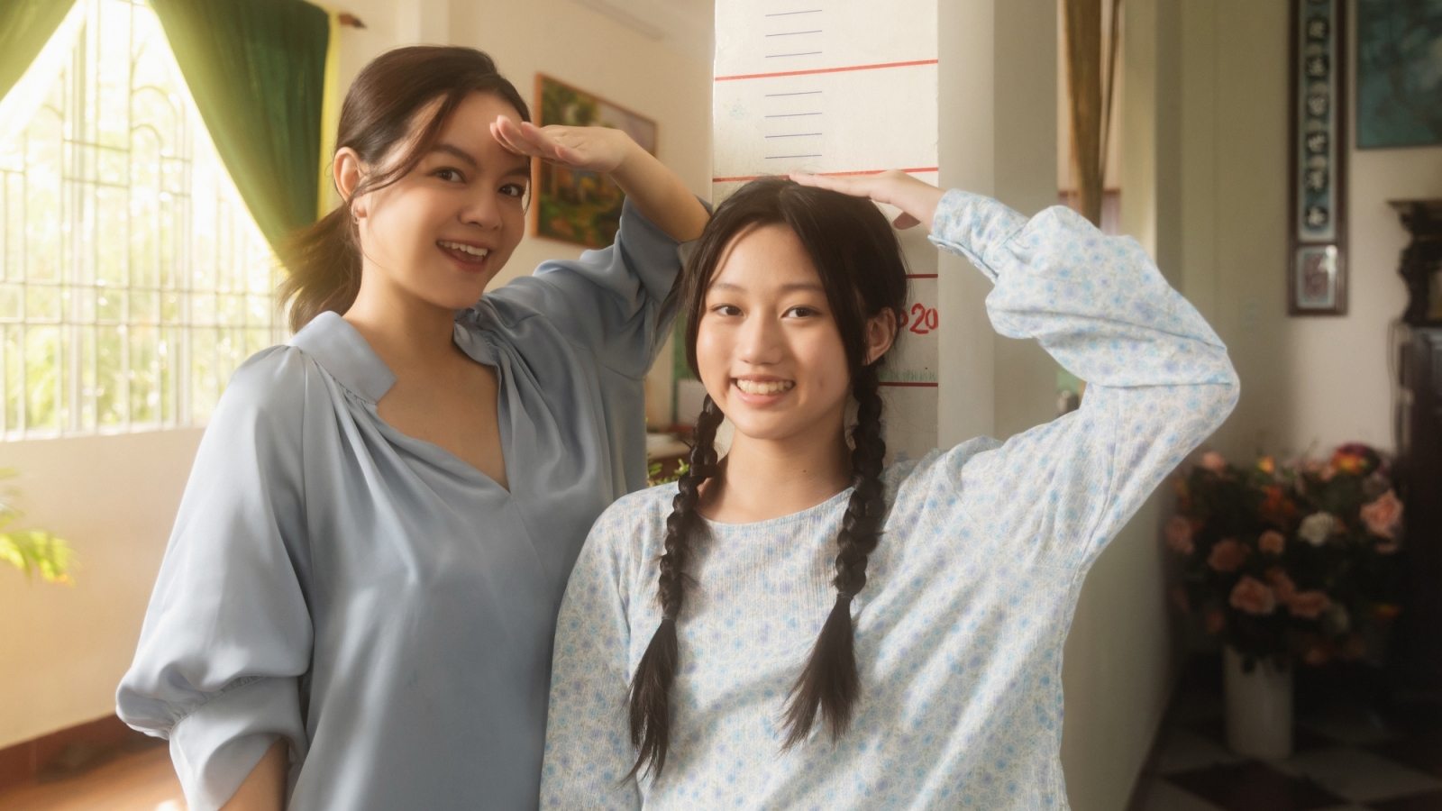 Phạm Quỳnh Anh mang nỗi niềm nuôi dạy con gái vào MV mới